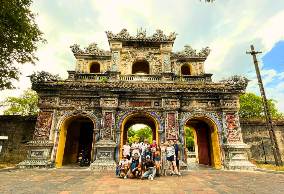 Explore Hue Imperial Palace From Chan May Port